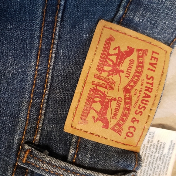 Levi's Strauss & Co. Jeans size 31 slimming boot - Picture 3 of 6
